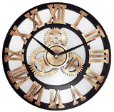 Relógio de parede dourado em estilo vintage com algarismos romanos